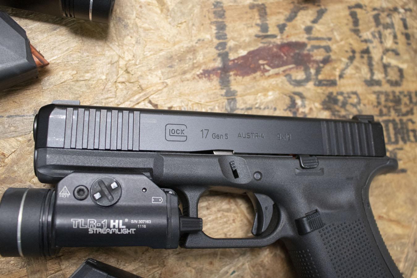GLOCK 17 Gen5 9mm Police Trade-In Pistols with Night Sights and Streamlight TLR-1 Light (Good Condition)